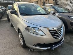 Argento Usata 2015 Lancia Ypsilon S Due volumi | 7290 € (Ottimo prezzo)
