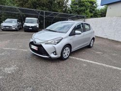 Grigio Usata 2020 Toyota Yaris Hybrid Business Edition Tre volumi | 13.990 € (Buon prezzo)