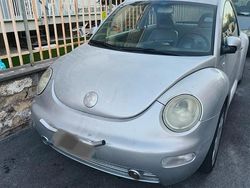 Grigio Usata 2001 VW Beetle Tre volumi | 2500 €