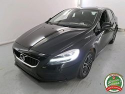 Nero Usata 2020 Volvo V40 Momentum Station wagon | 18.950 € (Cara)