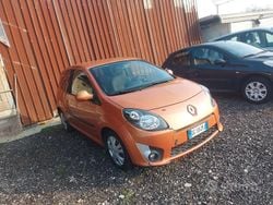 Marrone Usata 2007 Renault Twingo Due volumi | 1799 € (Ottimo prezzo)