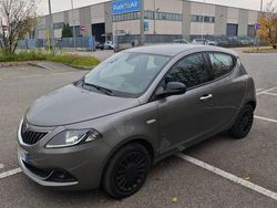 Grigio Usata 2023 Lancia Ypsilon Silver Due volumi | 12.900 € (Buon prezzo)