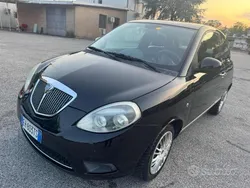 Usata 2011 Lancia Ypsilon Due volumi | 2250 € (Ottimo prezzo)