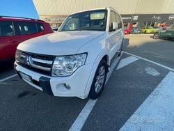Bianco Usata 2011 Mitsubishi Pajero Instyle SUV | 18.000 € (Molto cara)