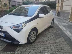 Usata 2020 Toyota Aygo X-wave Due volumi | 13.450 € (Buon prezzo)