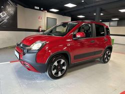 Rosso passione Usata 2024 Fiat Panda Cross Cross Due volumi | 15.400 € (Cara)