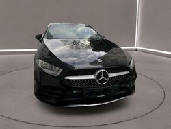 Nero Usata 2020 Mercedes 180 AMG line Tre volumi | 26.000 € (Buon prezzo)