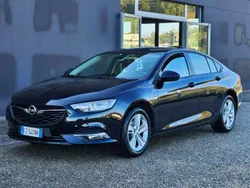 Blu Usata 2019 Opel Insignia Tre volumi | 15.300 € (Ottimo prezzo)
