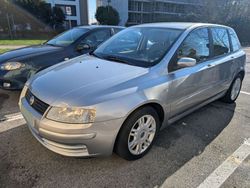 Argento Usata 2005 Fiat Stilo Tre volumi | 2200 € (Molto cara)