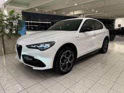 Bianco Usata 2024 Alfa Romeo Stelvio Veloce SUV | 37.490 € (Ottimo prezzo)