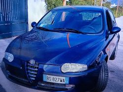 Usata 2001 Alfa Romeo 147 Due volumi | 1200 € (Ottimo prezzo)