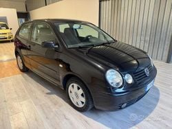 Nero Usata 2005 VW Polo Tre volumi | 1950 € (Buon prezzo)