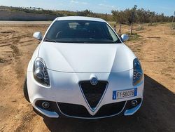 Bianco Usata 2019 Alfa Romeo Giulietta Super Tre volumi | 10.500 € (Ottimo prezzo)