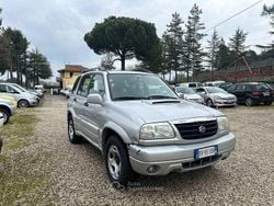 Gray Usata 2001 Suzuki Grand Vitara SUV | 5900 € (Buon prezzo)
