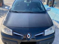 Nero Usata 2008 Renault Mégane II Tre volumi | 1300 € (Ottimo prezzo)