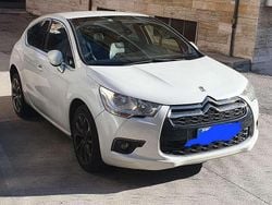 Bianco Usata 2012 Citroën DS4 So Chic Due volumi | 6000 € (Molto cara)