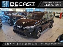 Grigio metallizzato Nuova 2025 Dacia Sandero Expression Tre volumi | 15.600 € (Ottimo prezzo)