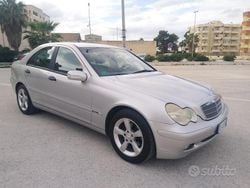 Usata 2004 Mercedes C200 Tre volumi | 3500 €