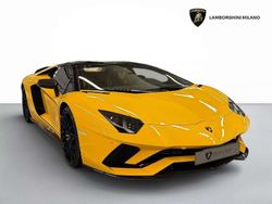 Giallo orion Usata 2021 Lamborghini Aventador Cabrio | 409.000 € (Buon prezzo)