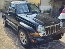 Nero Usata 2007 Jeep Cherokee Limited SUV | 6500 € (Cara)
