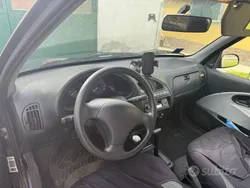 Usata 2000 Citroën Saxo Due volumi | 2000 € (Buon prezzo)