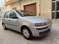 Grigio Usata 2002 Fiat Punto Due volumi | 1690 € (Buon prezzo)