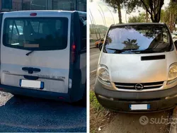 Argento Usata 2005 Opel Vivaro Furgone | 9500 € (Molto cara)