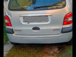 Grigio Usata 2001 Renault Scénic Monovolume | 400 €