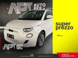 Bianco Usata 2021 Fiat 500e Icon Tre volumi | 14.300 € (Buon prezzo)
