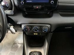 Urban blue Usata 2020 Toyota Yaris Trend Tre volumi | 13.700 € (Buon prezzo)