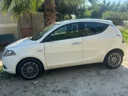 Usata 2012 Lancia Ypsilon Due volumi | 4999 € (Buon prezzo)