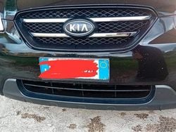 Nero Usata 2007 Kia Carens Monovolume | 700 €