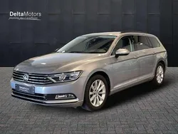 Grigio Usata 2018 VW Passat Business Station wagon | 17.400 € (Buon prezzo)