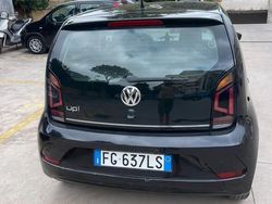 Nero Usata 2017 VW up! Due volumi | 5800 € (Buon prezzo)