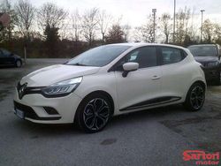 Beige Usata 2017 Renault Clio IV Intens Tre volumi | 9800 € (Buon prezzo)