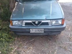 Grigio Usata 1990 Alfa Romeo 75 Tre volumi | 3000 €