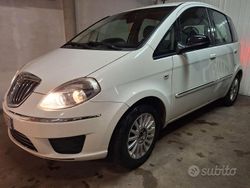 Bianco Usata 2012 Lancia Musa Monovolume | 3800 €