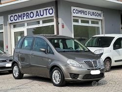 Giallo Usata 2008 Lancia Musa Monovolume | 3400 € (Buon prezzo)