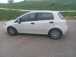 Usata 2012 Fiat Punto Pop Tre volumi | 1900 € (Super prezzo)