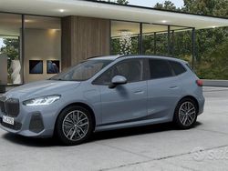 Storm bay metallizzato Nuova 2025 BMW 225 Active Tourer M Sport Monovolume | 47.500 € (Buon prezzo)
