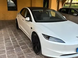 Usata 2024 Tesla Model 3 Tre volumi | 31.000 € (Ottimo prezzo)