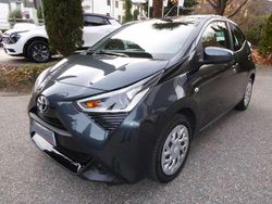 Grigio Usata 2020 Toyota Aygo Connect Style Due volumi | 13.500 € (Buon prezzo)