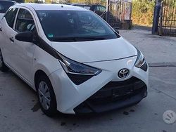Bianco Usata 2021 Toyota Aygo Connect Style Due volumi | 10.500 € (Ottimo prezzo)