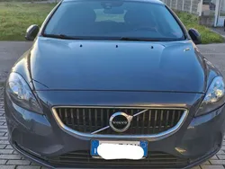 Blu/azzurro Usata 2018 Volvo V40 Business Edition Station wagon | 14.000 € (Buon prezzo)
