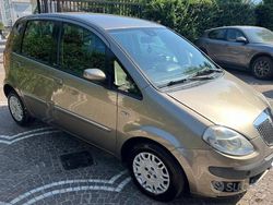 Grigio scuro Usata 2006 Lancia Musa Monovolume | 3499 € (Cara)