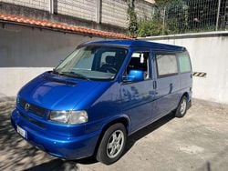 Blu/azzurro Usata 1999 VW Caravelle California Monovolume | 25.000 €