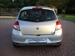 Grigio Usata 2012 Renault Clio IV Dynamique Tre volumi | 4800 € (Super prezzo)
