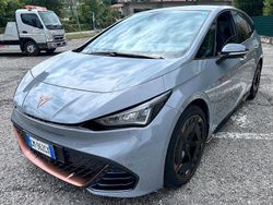 Grigio Usata 2023 Cupra Born e-Boost Due volumi | 26.990 € (Buon prezzo)