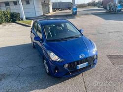 Blu Usata 2023 Hyundai i10 Due volumi | 13.490 € (Buon prezzo)
