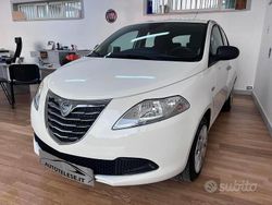 Bianco Usata 2013 Lancia Ypsilon Silver Due volumi | 5999 € (Buon prezzo)